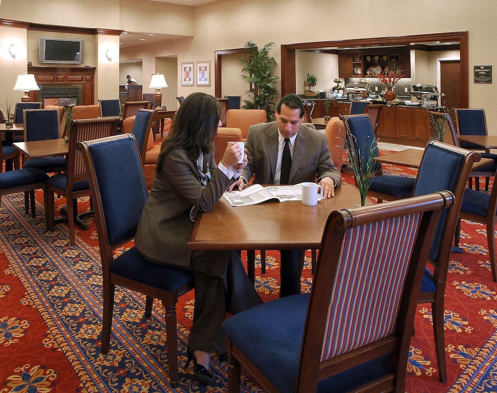 Homewood Suites by Hilton Laredo at Mall del Norte 55/75