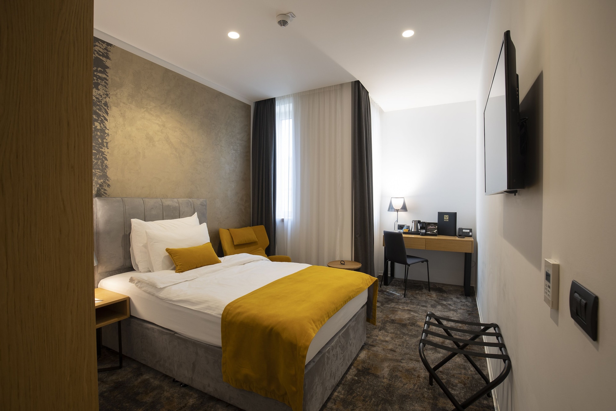 STANDARD, SINGLE, SINGLE BED