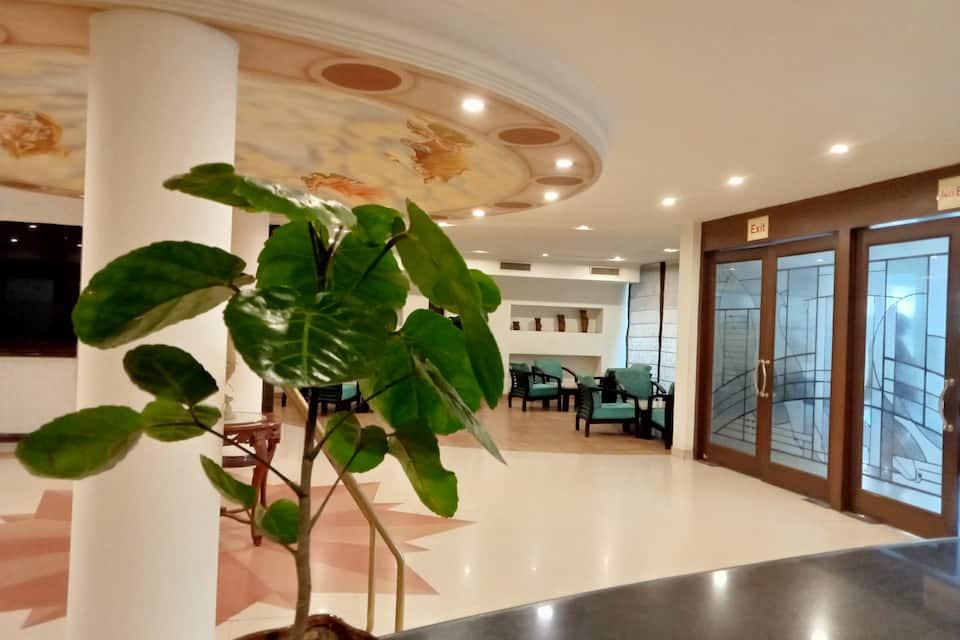 Hotel Milan Palace 8/20