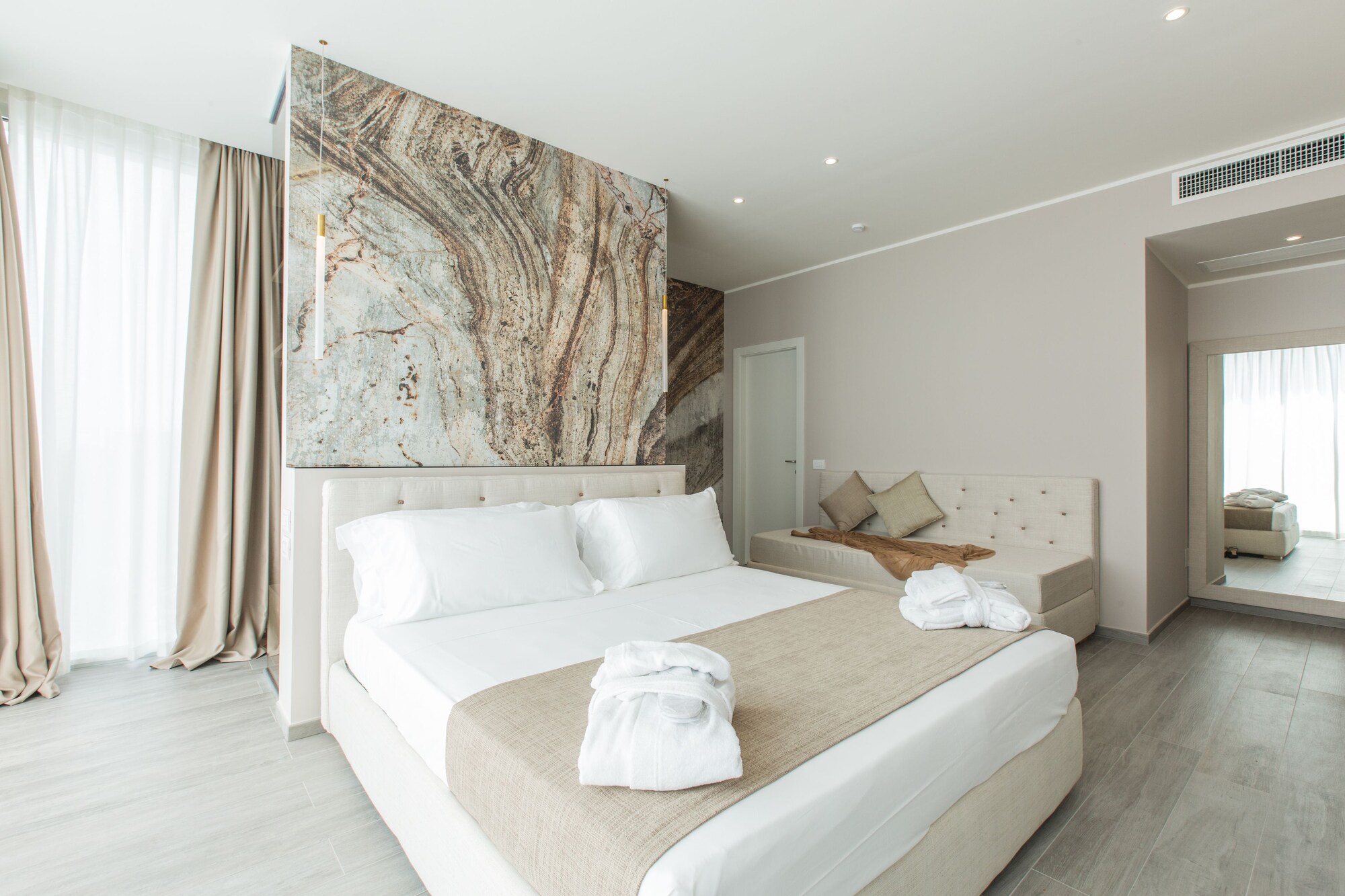 Tower, Junior Suite, Hot Tub