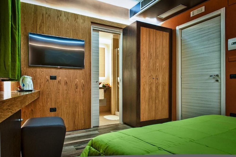 Hotel Angioino Spa 15/36