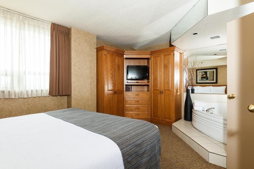 The Glenmore Inn & Convention Centre 16/60