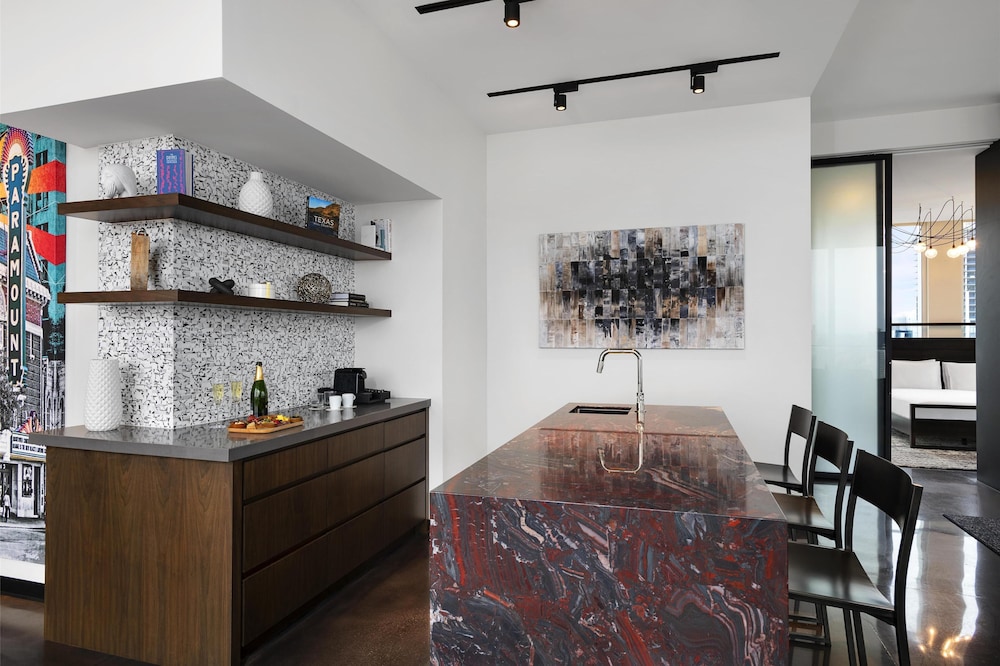 Hyatt Centric Congress Avenue Austin 8/50