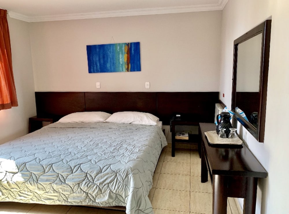 STANDARD, KING BED