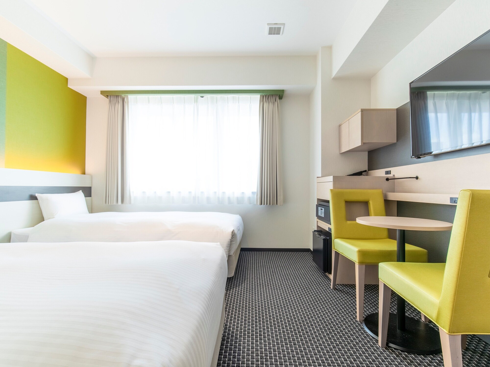 Superior, Twin Beds