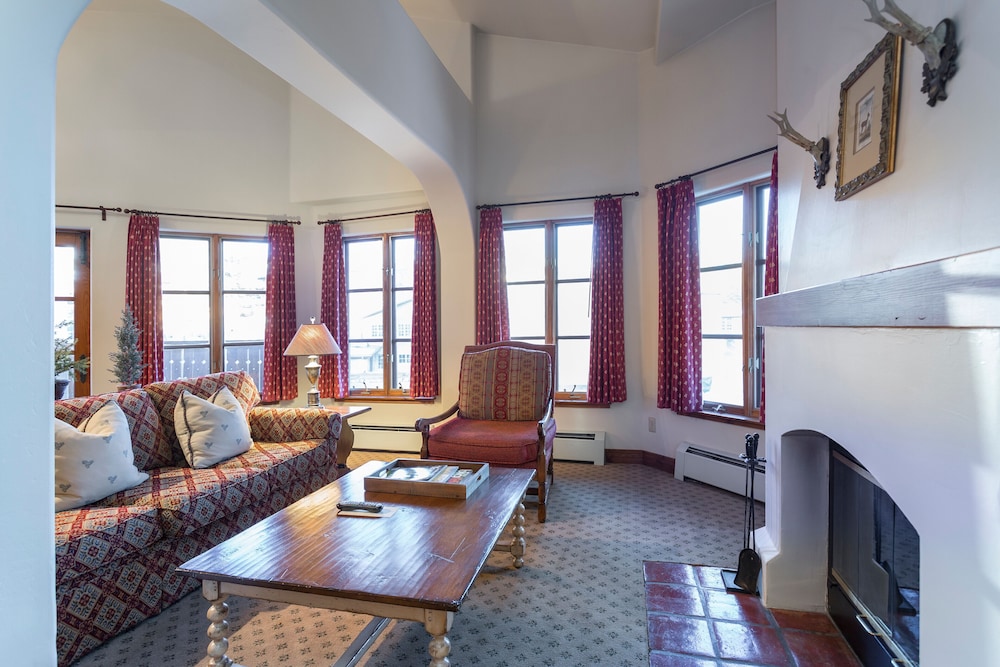 Goldener Hirsch, Auberge Resorts Collection 40/72