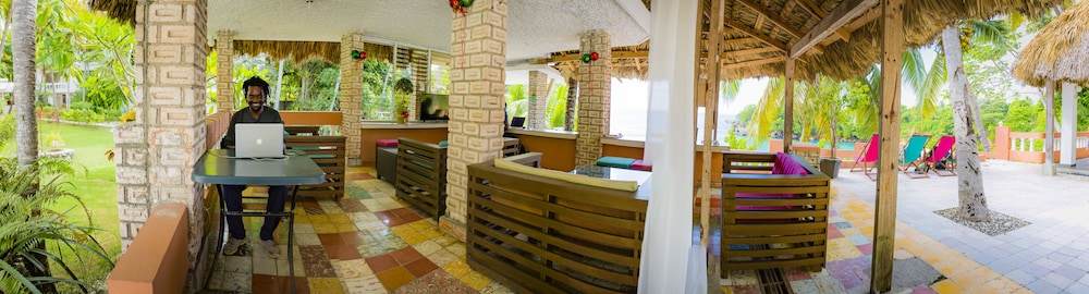 Hotel-Restaurant Cyvadier Plage 36/50