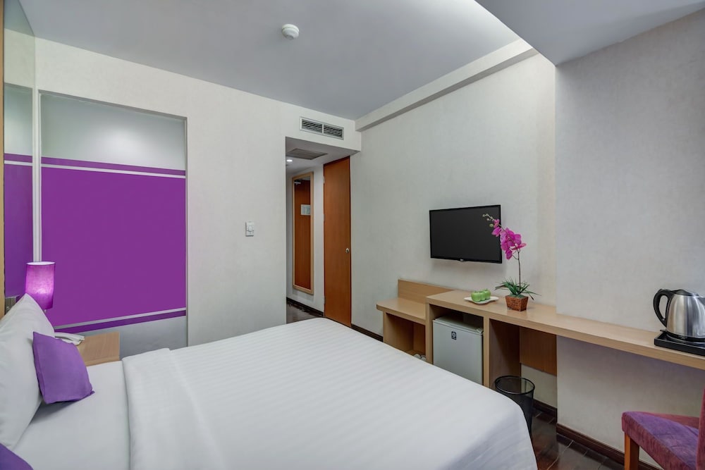Quest Hotel Darmo Surabaya 12/52