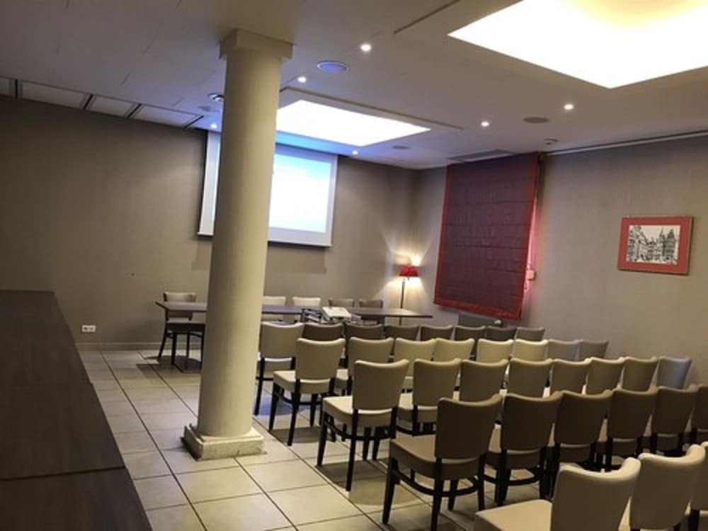Hotel Beausejour 54/68