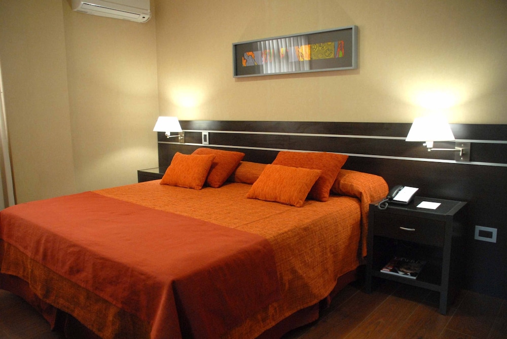 Hotel Francia 27/39