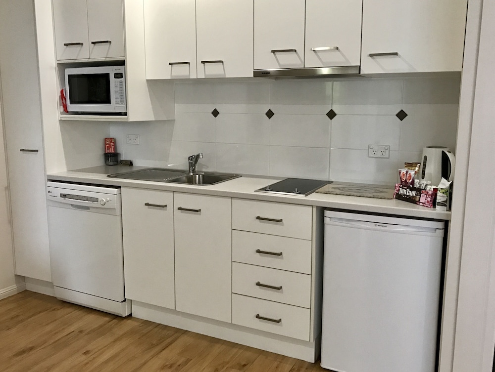 Camelot Boutique Accommodations 23/54