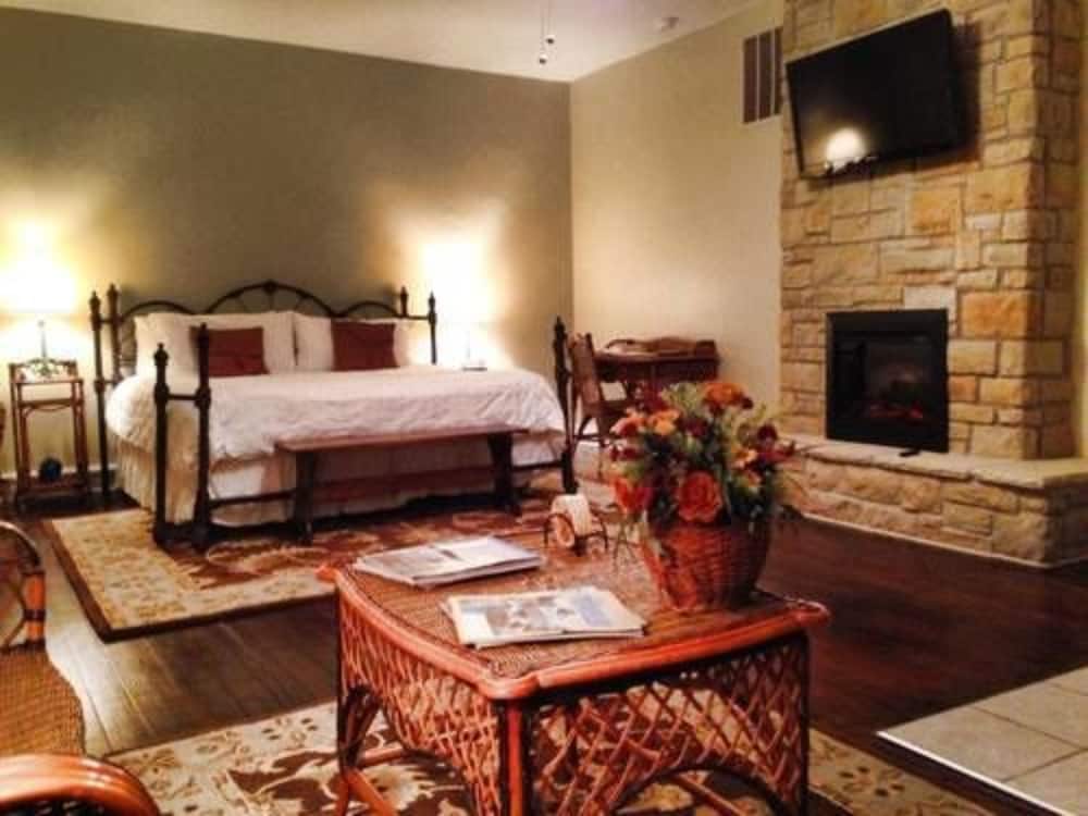 Captain Wohlt Inn Bed Breakfast 50/76