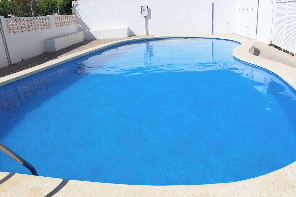 APARTAMENTOS BERNAT PIE DE PLAYA 3000 40/68