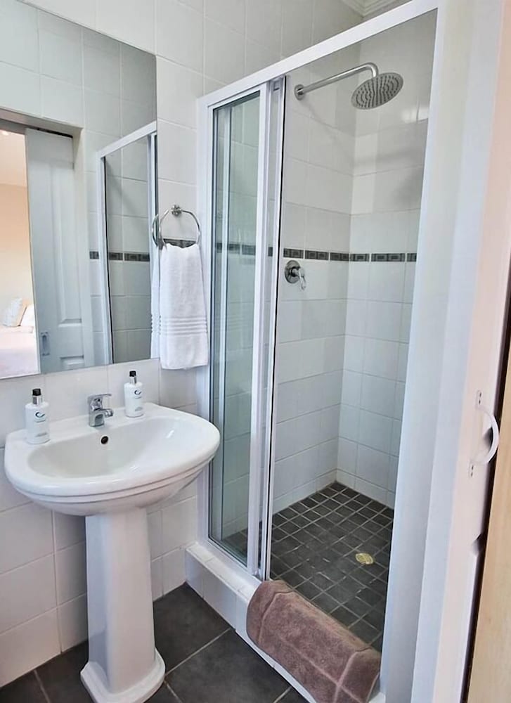 Jeffreys Bay Luxury Apartments 29/41