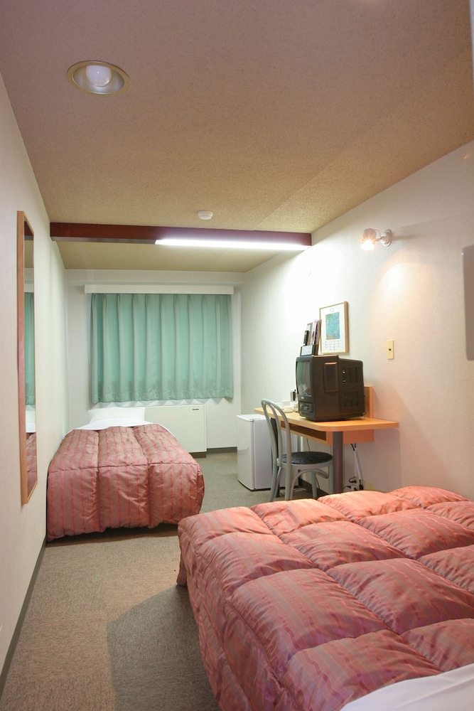Takasaki Ekimae Plaza Hotel 18/33