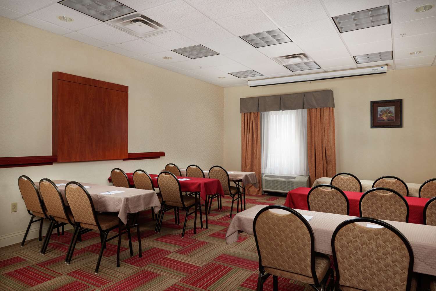 Hampton Inn And Suites Roswell 28/34