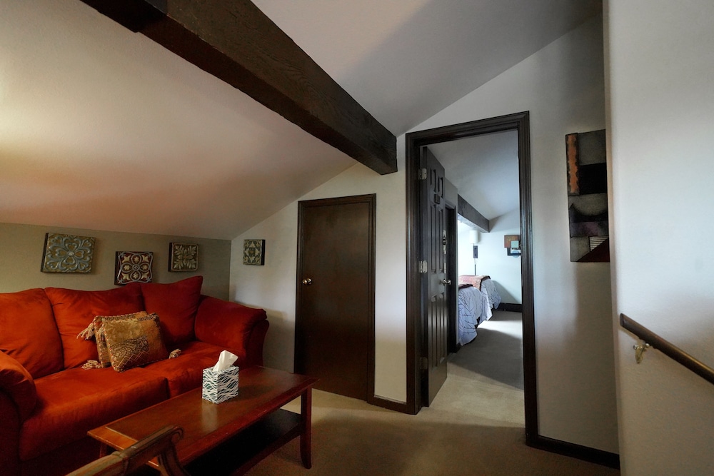 Frisco Inn on Galena Street 38/50