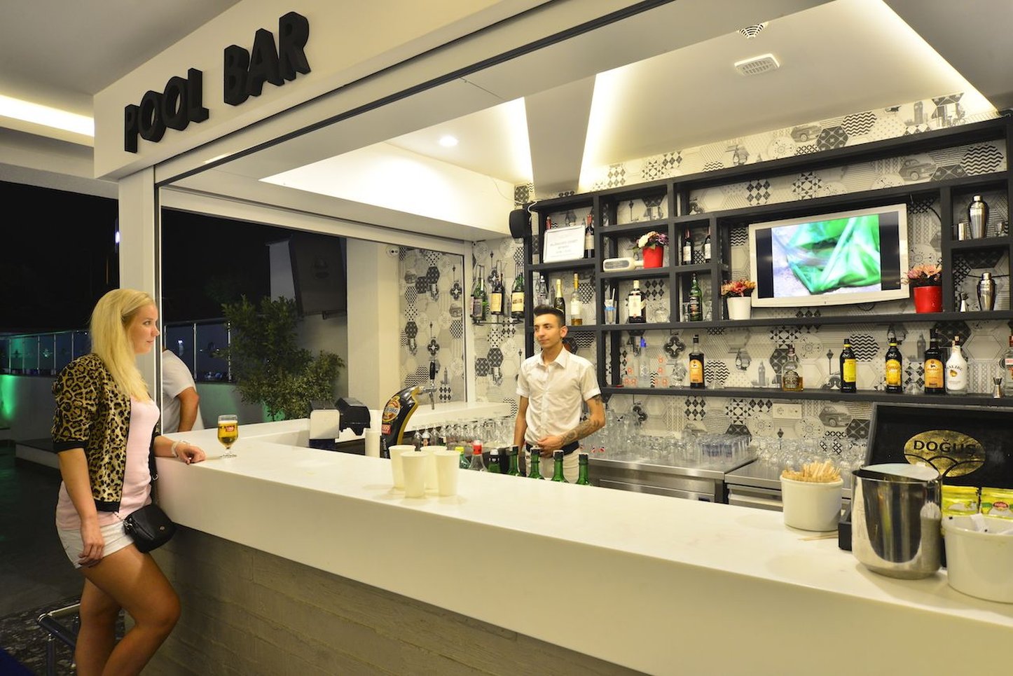 White City Beach - Adults Only +16 11/45