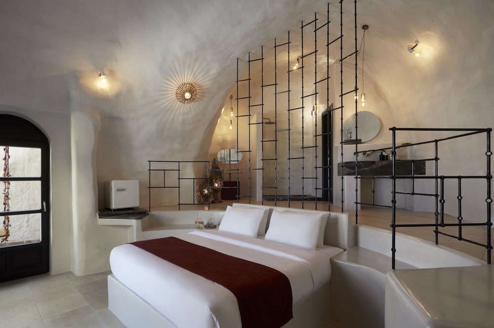 Deluxe, Suite, Queen Bed, Outdoor Jetted Tub