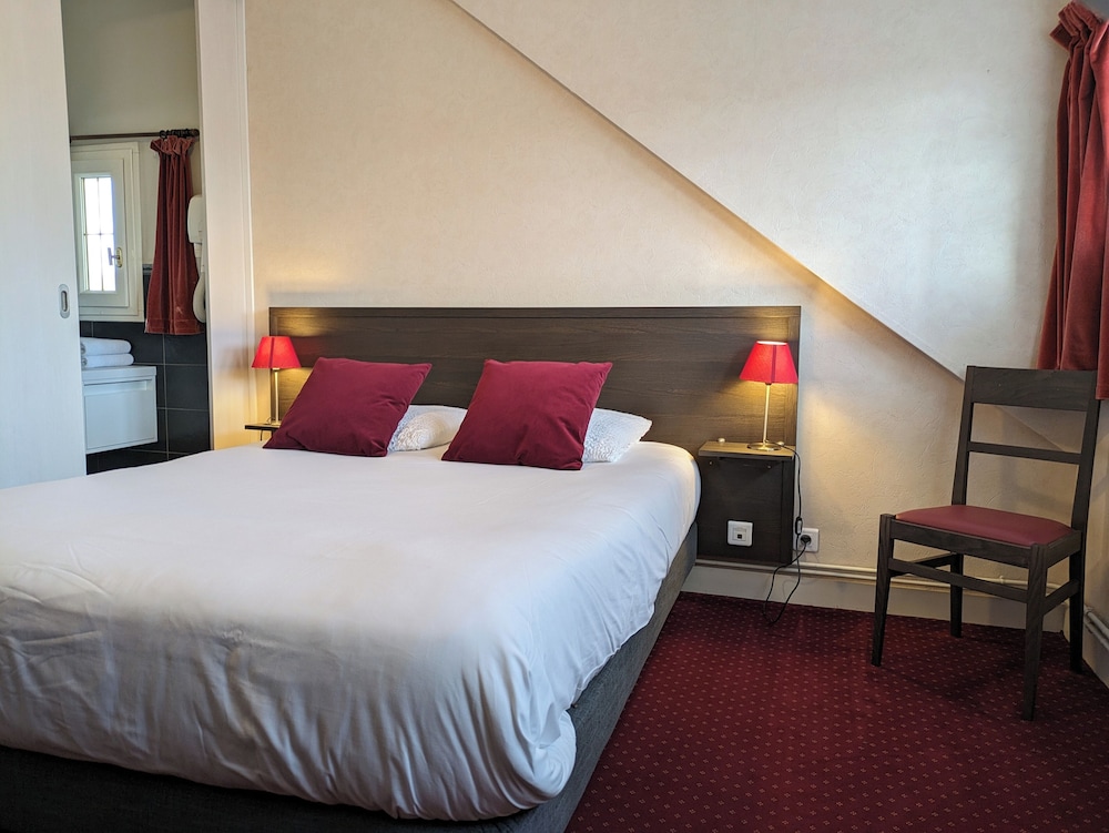 HOTEL LE SAINT FLORENT 12/30