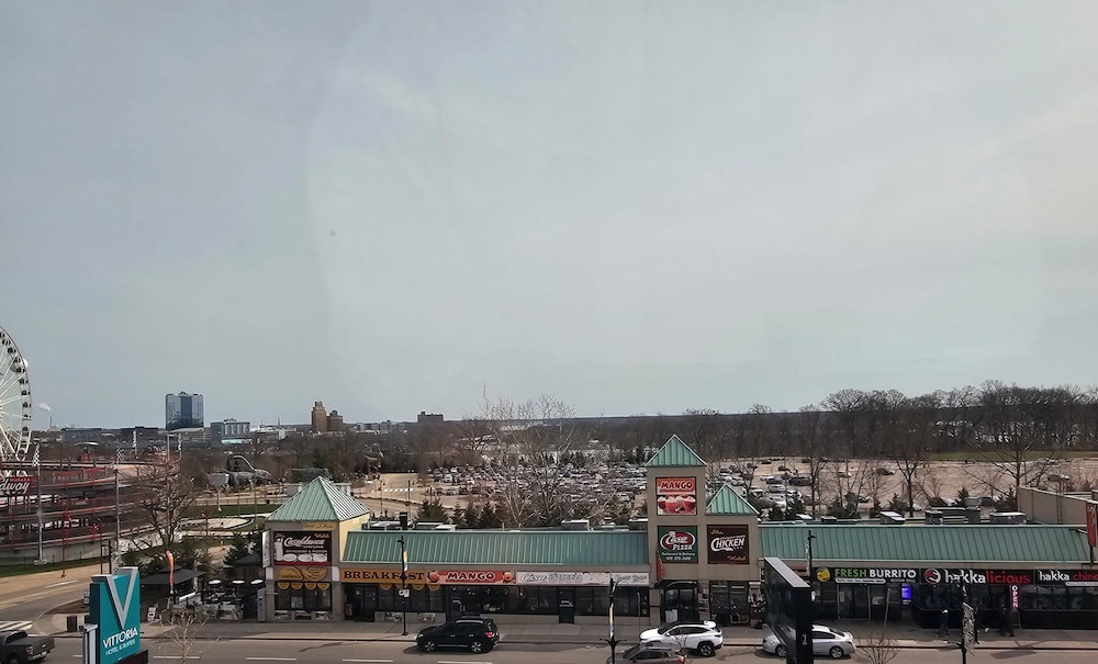 Imperial Hotel and Suites 3/60