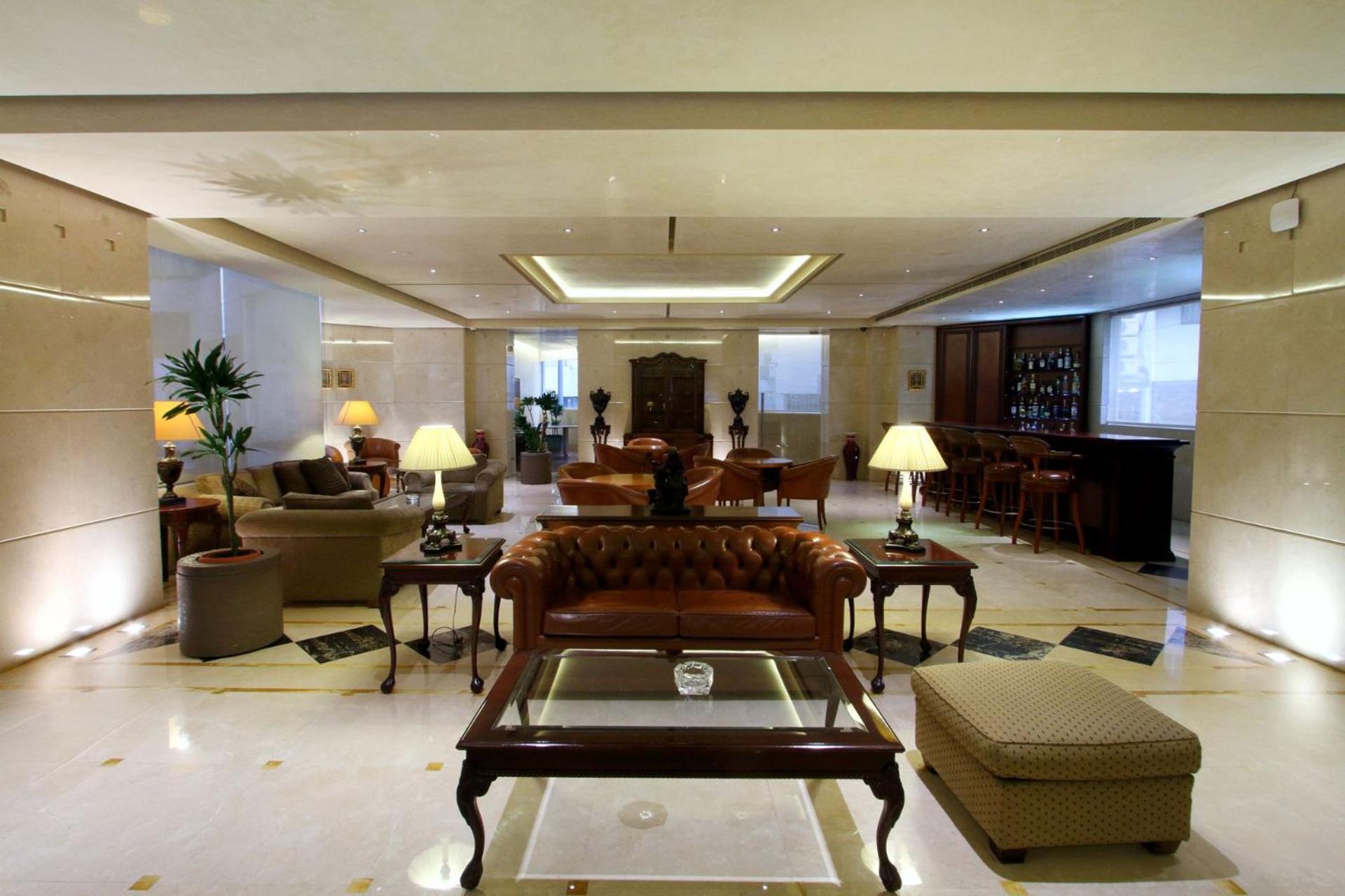 Promenade Hotel 20/25