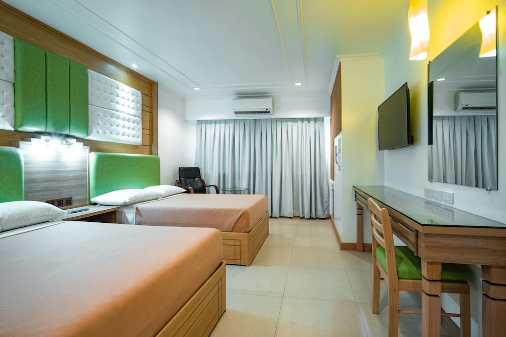 Paladin Hotel 11/41