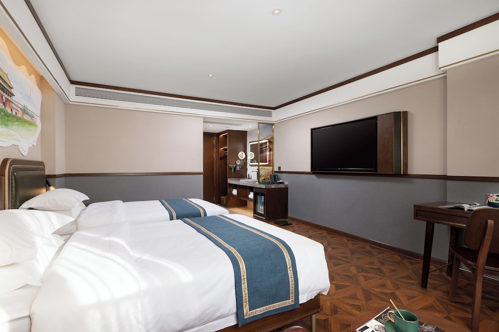 Nostalgia S Hotel (Beijing Fangshan Guangyangcheng Metro Station) 33/67