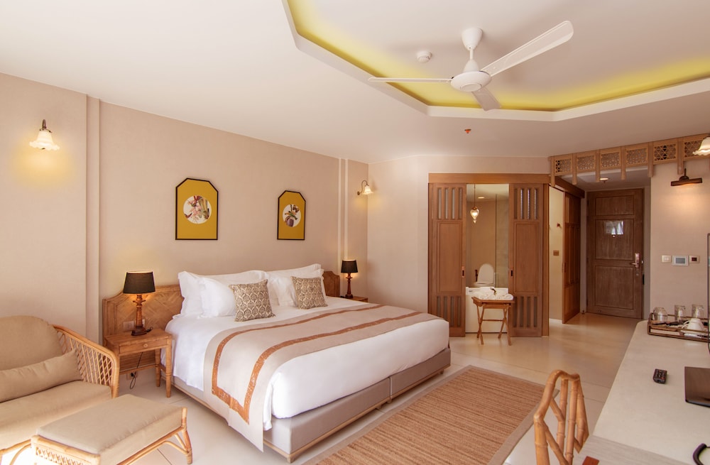 Devasom Khao Lak Beach Resort And Villas 6/33