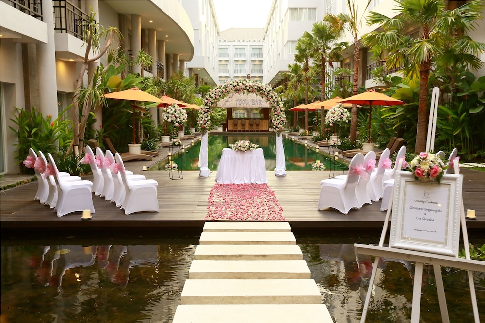 b Hotel Bali & Spa 69/73