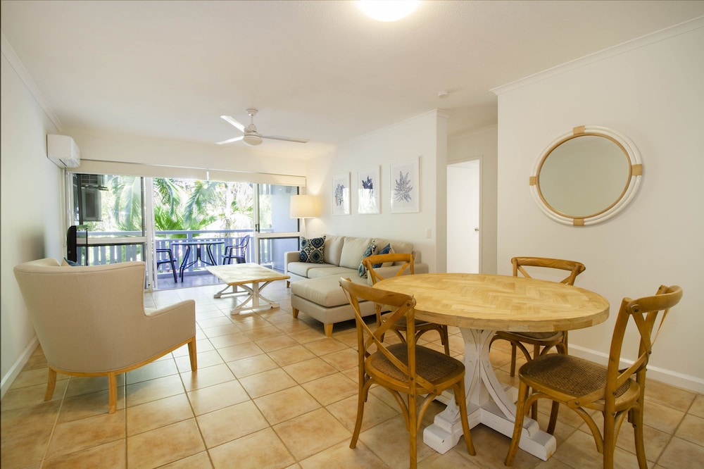 Apartments At the White House Port Douglas 35/65