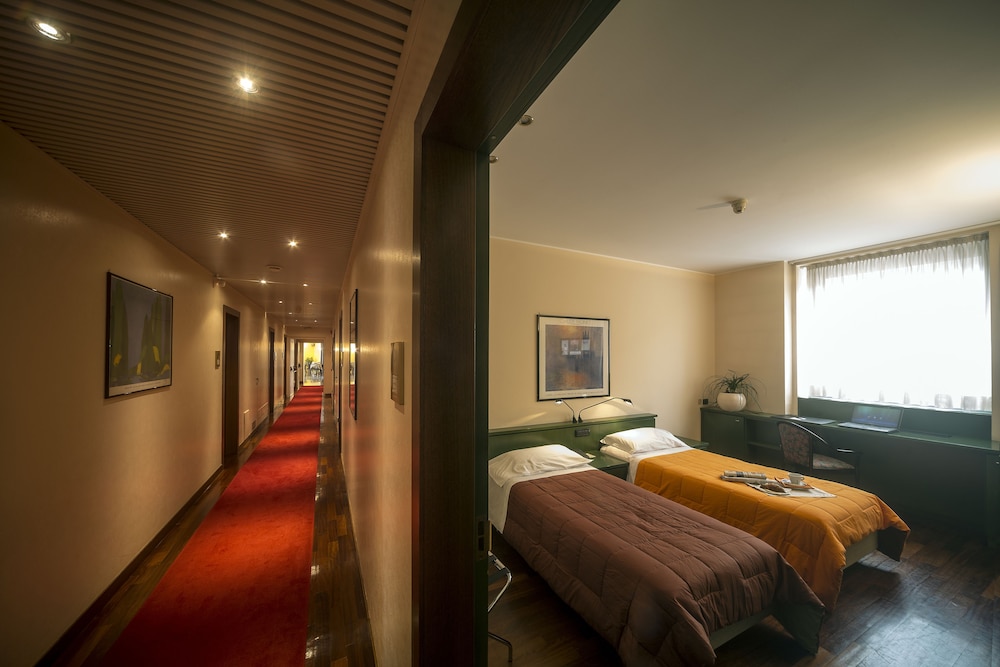 Hotel Del Riale 43/70