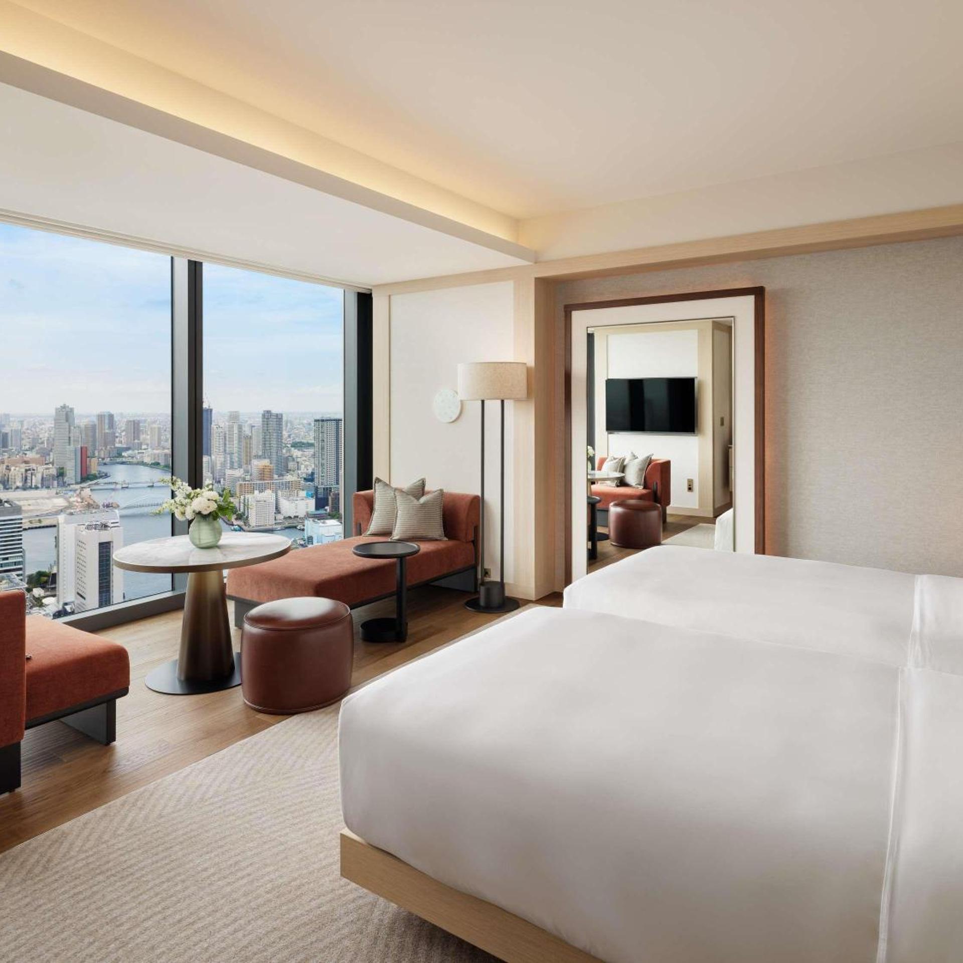 Room, Twin Beds, Skyline View