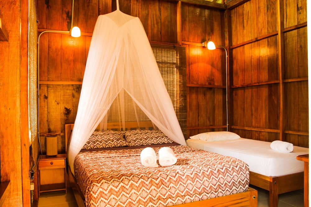 Hotel Utuane 23/29
