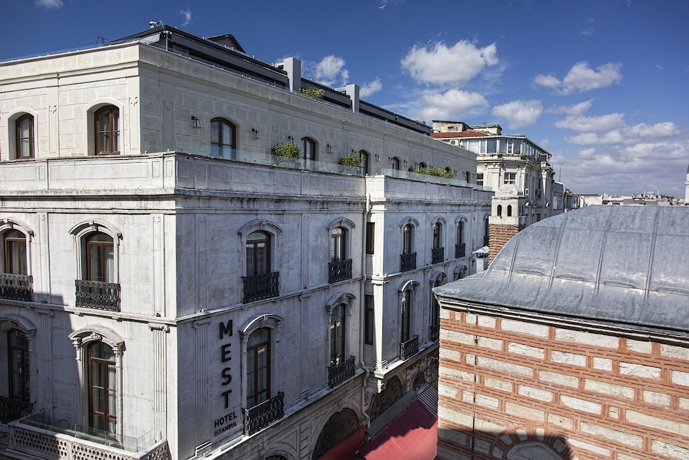 Mest Hotel 4/46