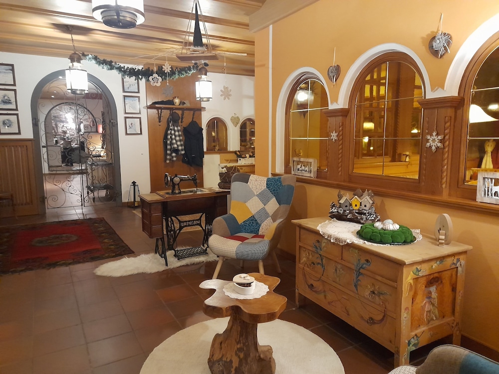 HOTEL AZOLA 33/50