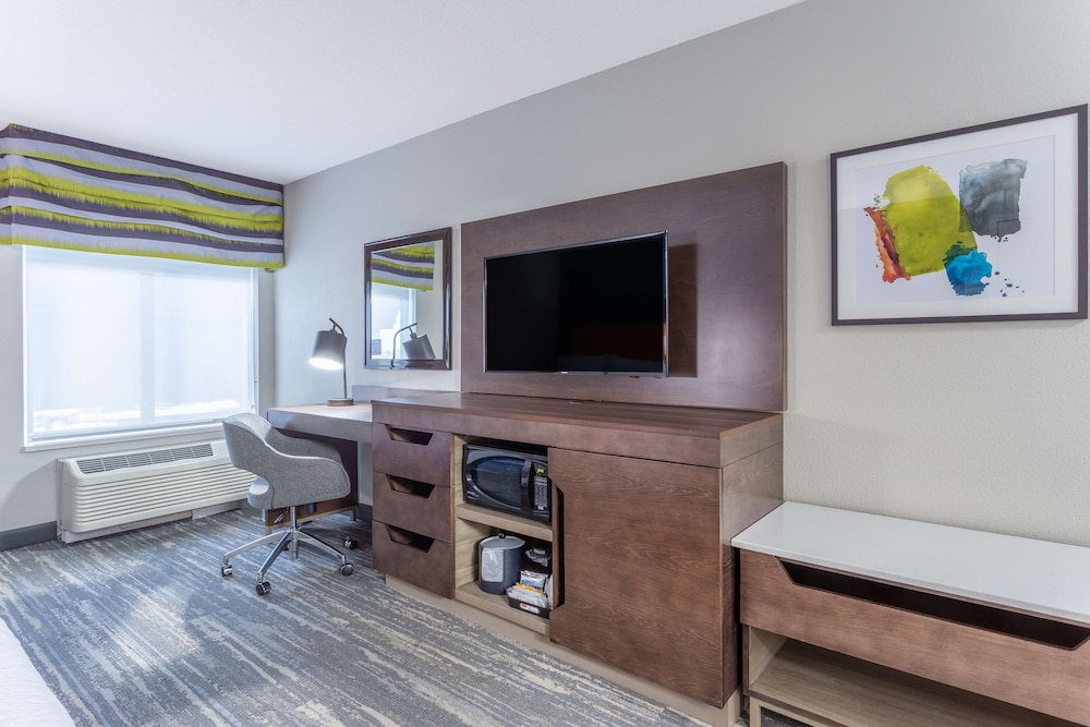 Hampton Inn Sioux Falls 35/52