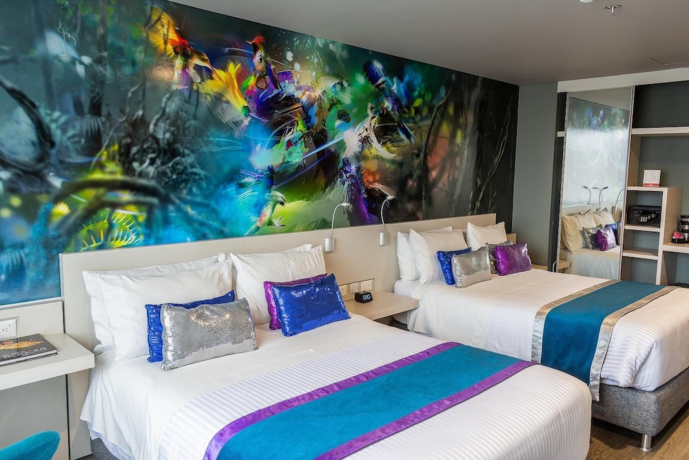 Hotel Black Tower Premium 25/70