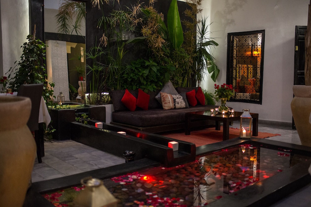 Riad Villa Wengé 33/50