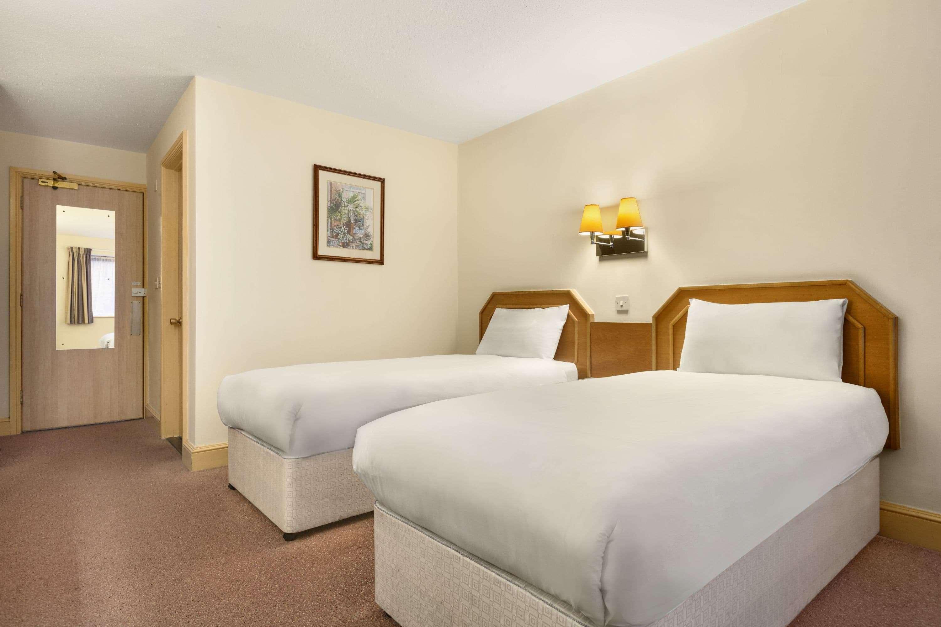 Days Inn by Wyndham Sevenoaks Clacket Lane 20/41