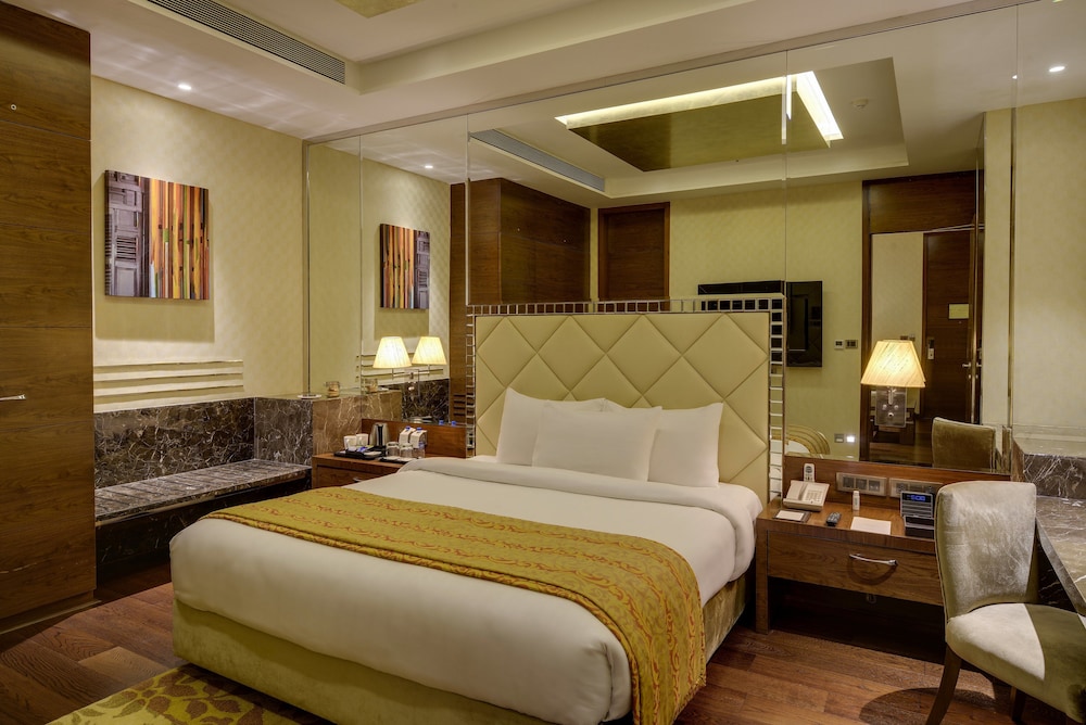 Niranta Airport Transit Hotel & Lounge Terminal 2 Arrivals 30/78