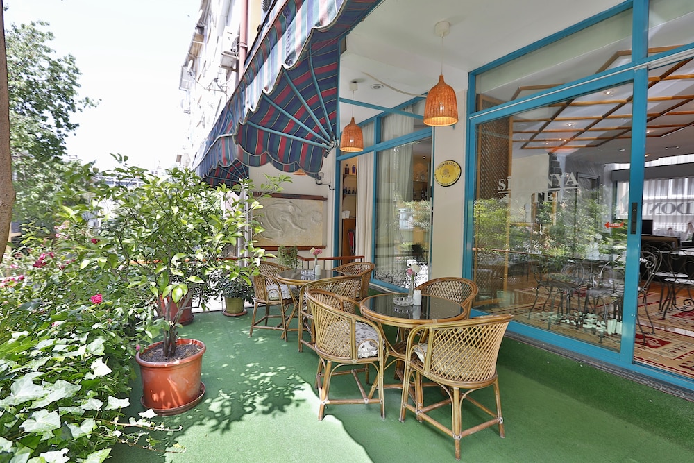 SIDONYA HOTEL 50/66