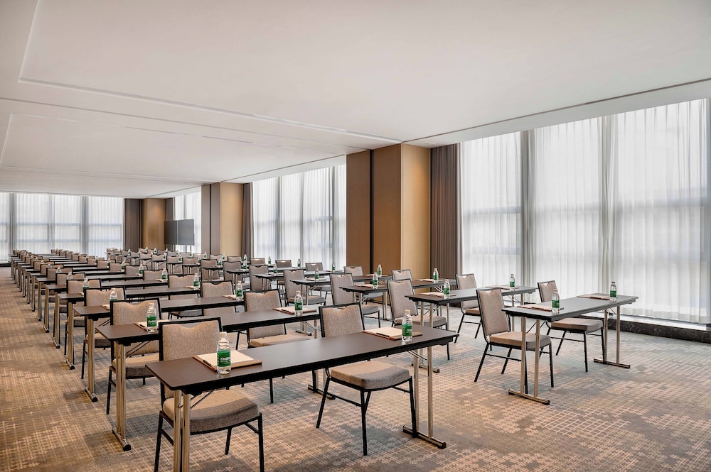 Courtyard by Marriott Nanning Wuxiang 40/50