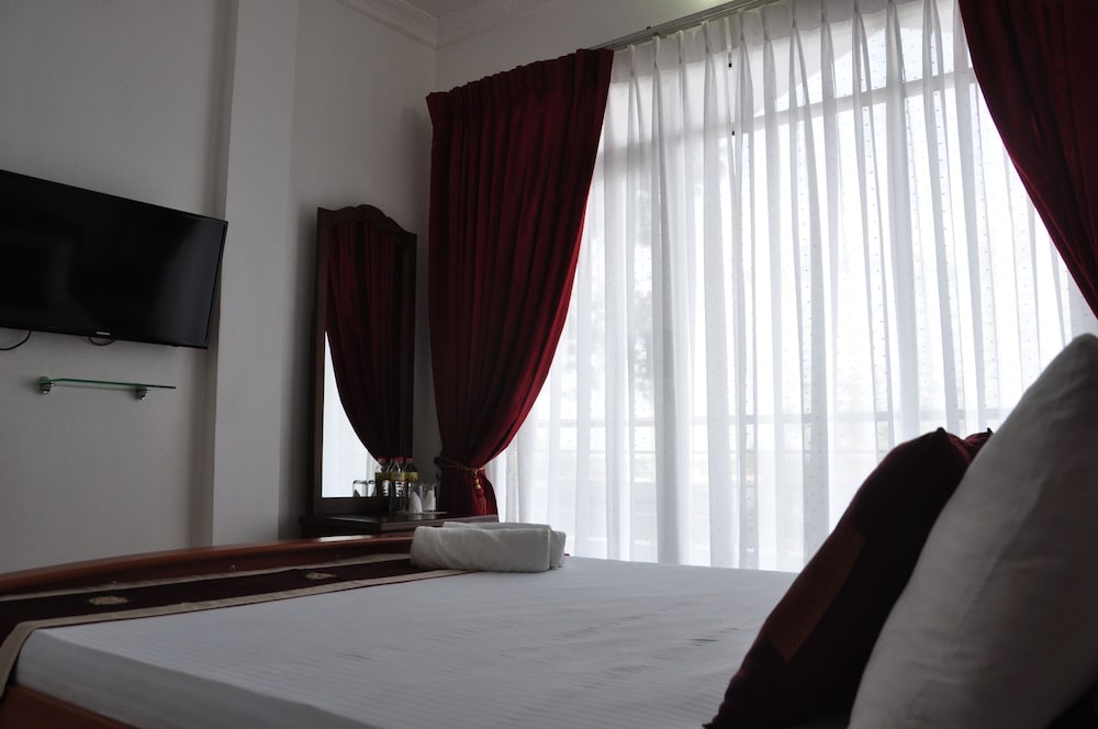 Villa Hotel 13/50