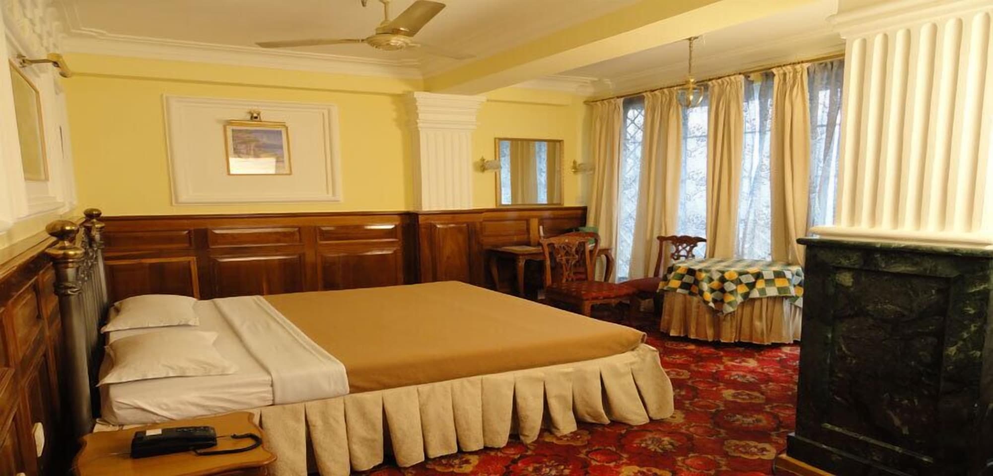 SUITE, KING BED, VALLEY VIEW, BATHTUB