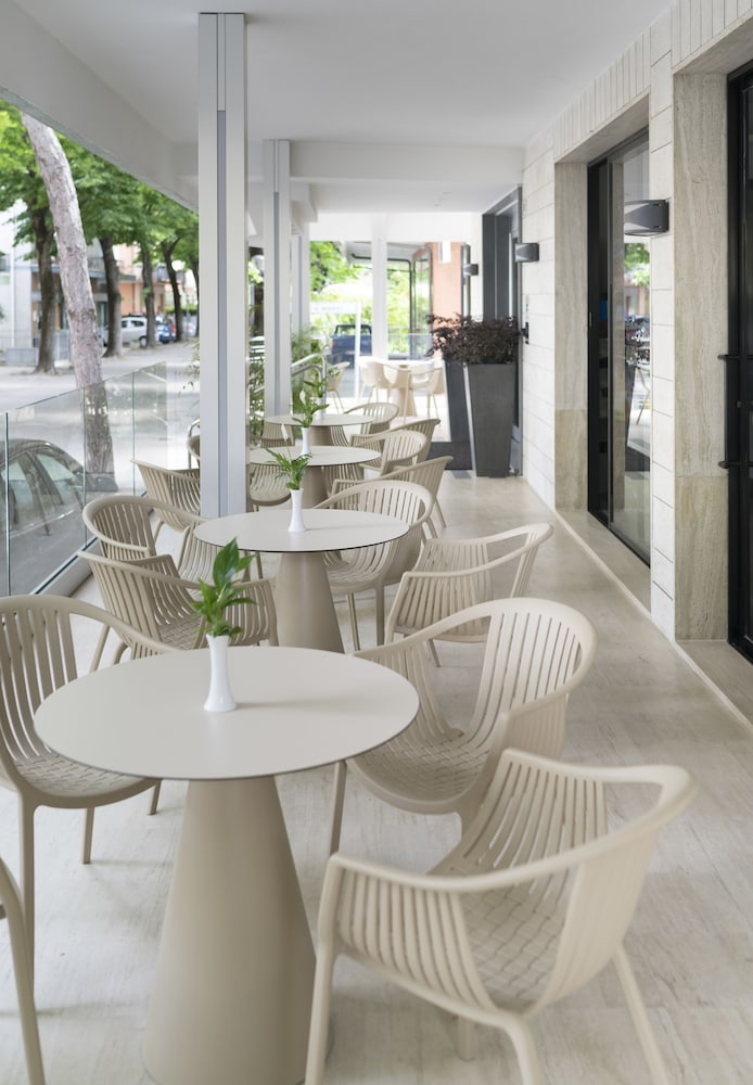 Hotel Sampaoli 24/50