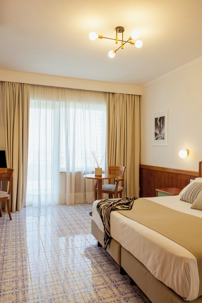 Grand Hotel Cesare Augusto 18/59