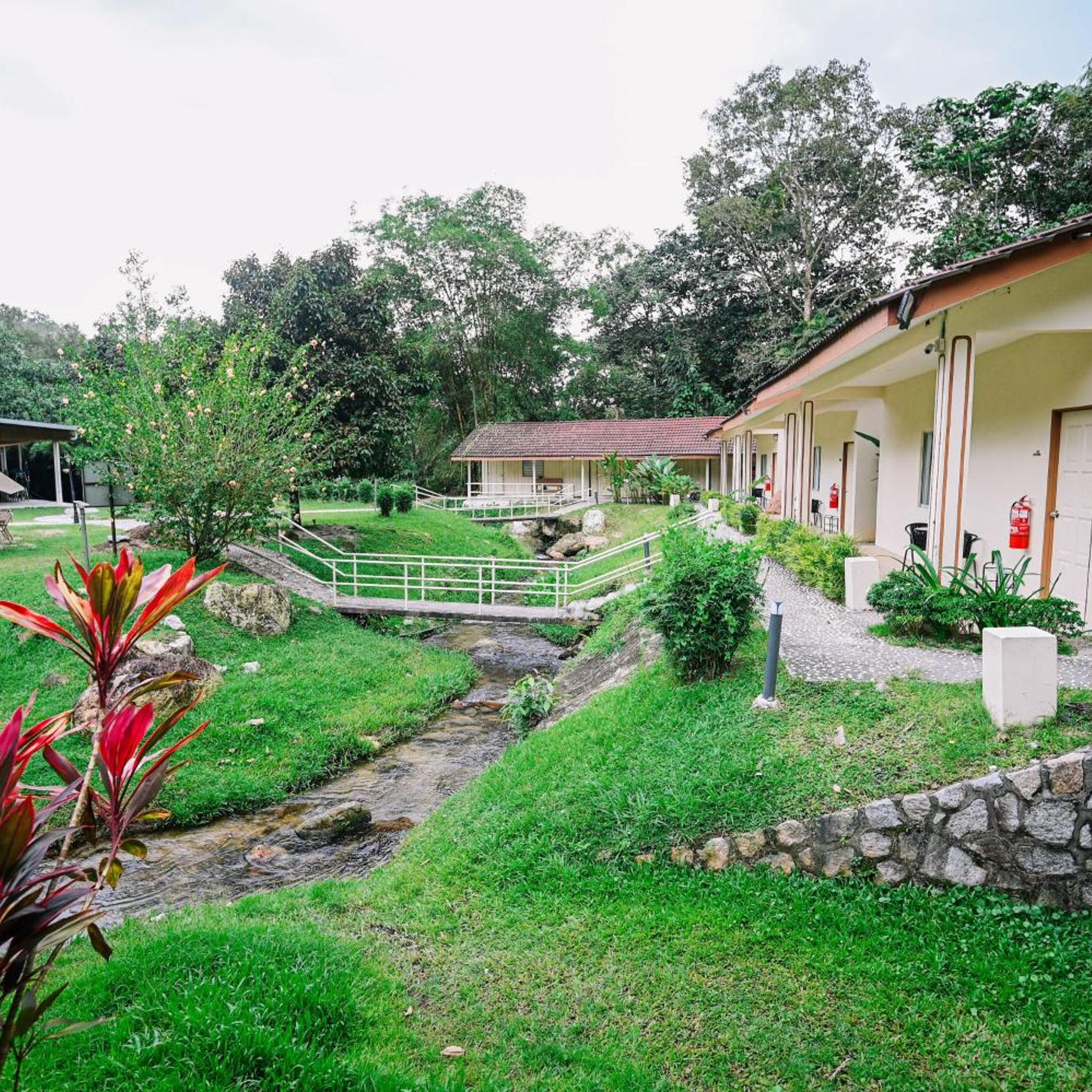 LiLLA Rainforest Retreats 57/62