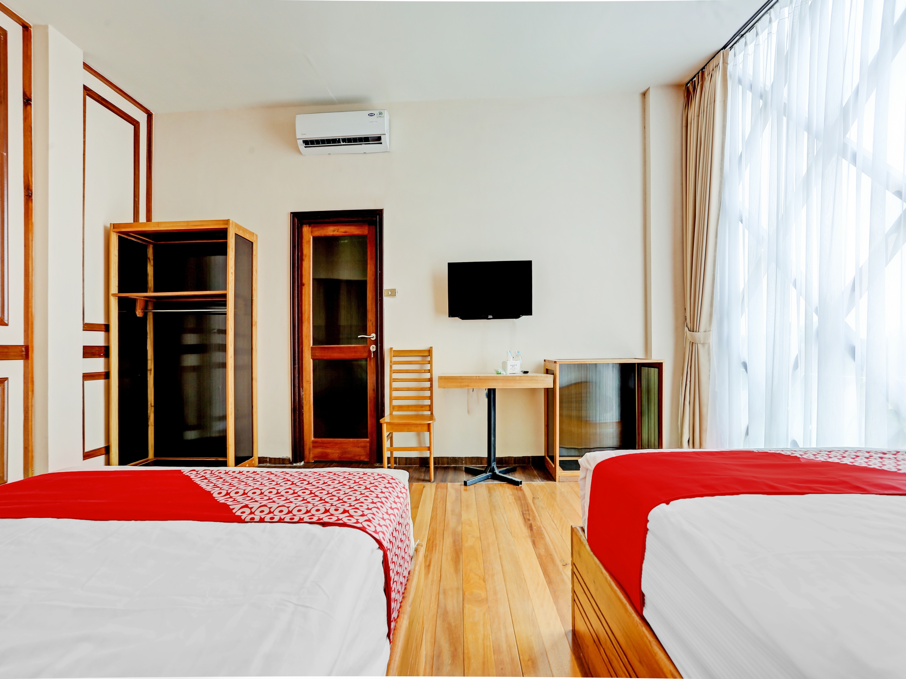 OYO 90428 Remington Hostel 14/41