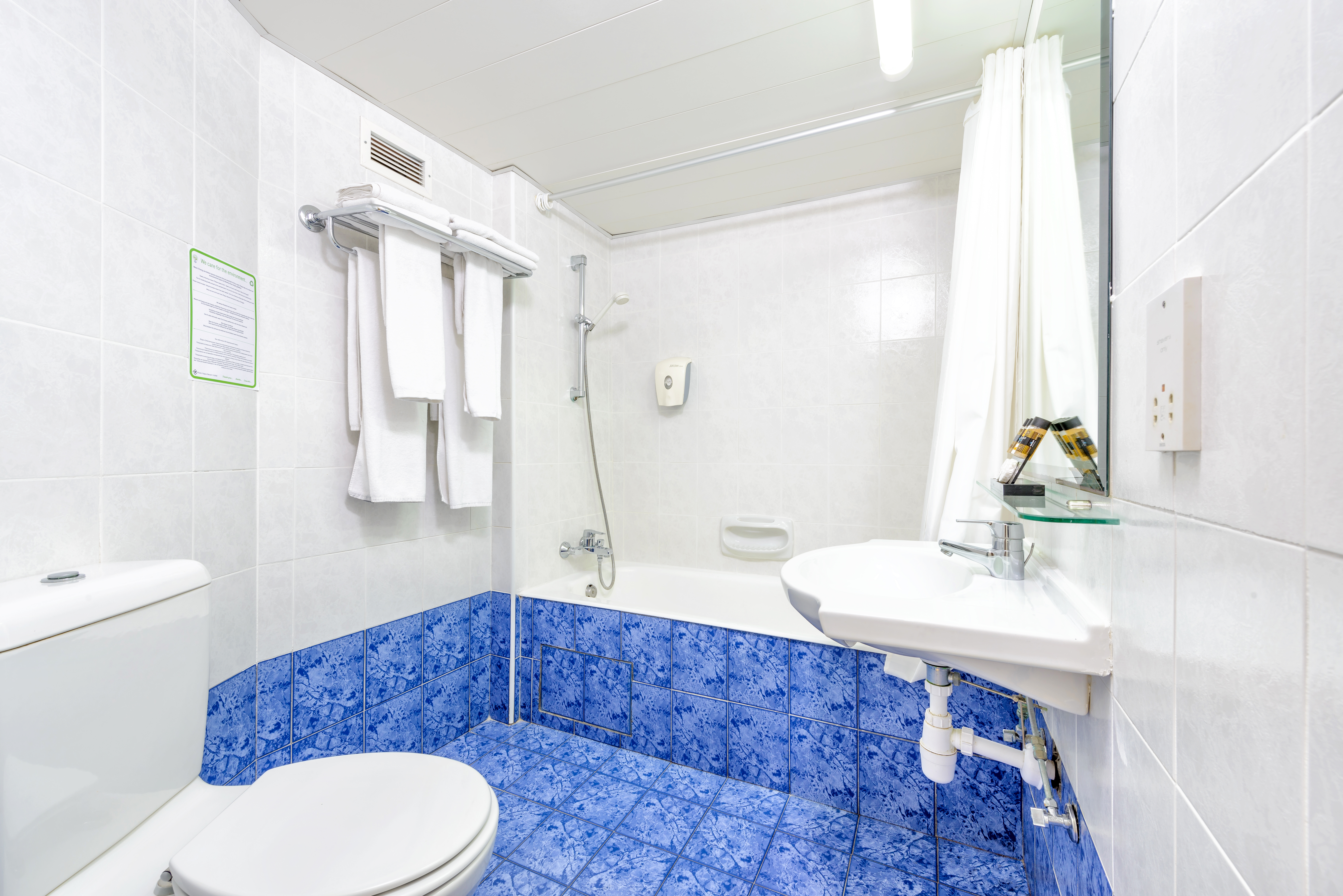 2 Bedrooms, Family, Lateral Side Sea View، Pavlo Napa Beach Hotel 9/9